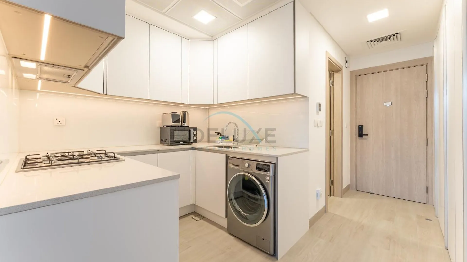 דובאי Close Proximity To Leisure Attractions With Exclusive Amenities, Luma22 West Tower, Jumeirah Village Circle By Deluxe Holiday Homes דירה